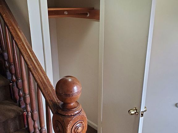 4th image of 16-18 Dunbar St #18-2