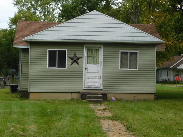 1436 E 22nd St, Muncie, IN 47302