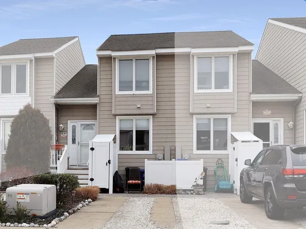 131 Austin Ave #3, Wildwood, NJ 08260