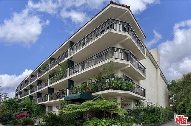 1st image of 1355 N Sierra Bonita Ave APT 302