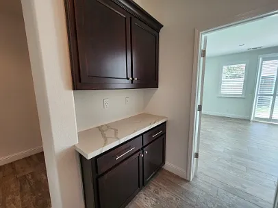 1160 Brighton Way — Photo 10
