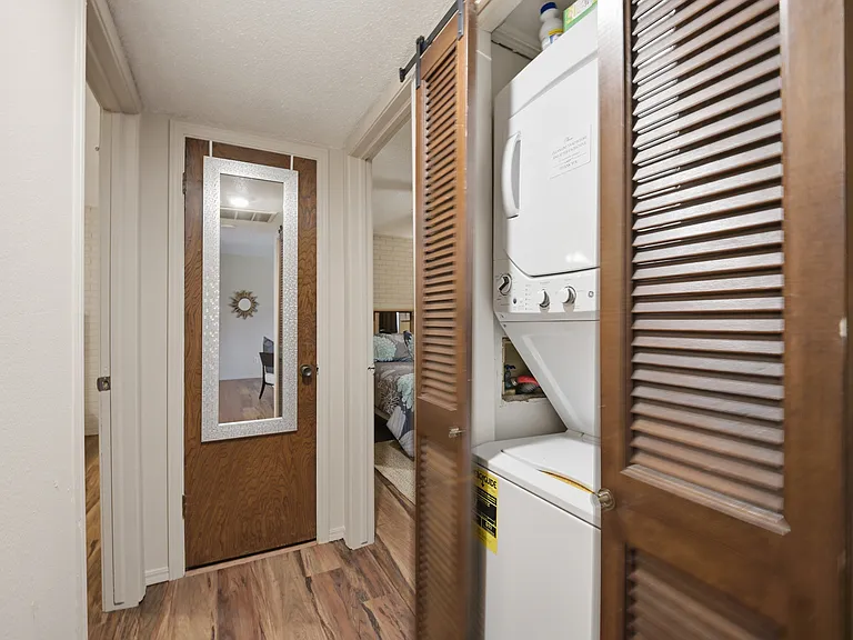 11307 N May Ave #D — Photo 21