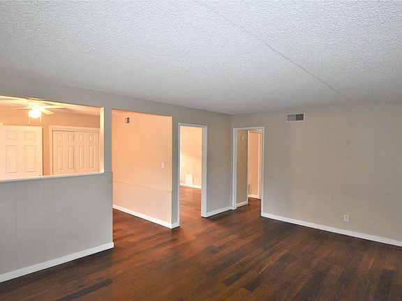 3rd image of 3851 N Golden Ave