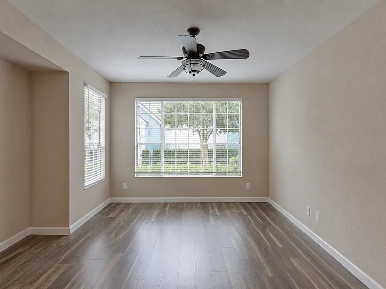 13700 Richmond Park Dr N #1501 — Photo 25