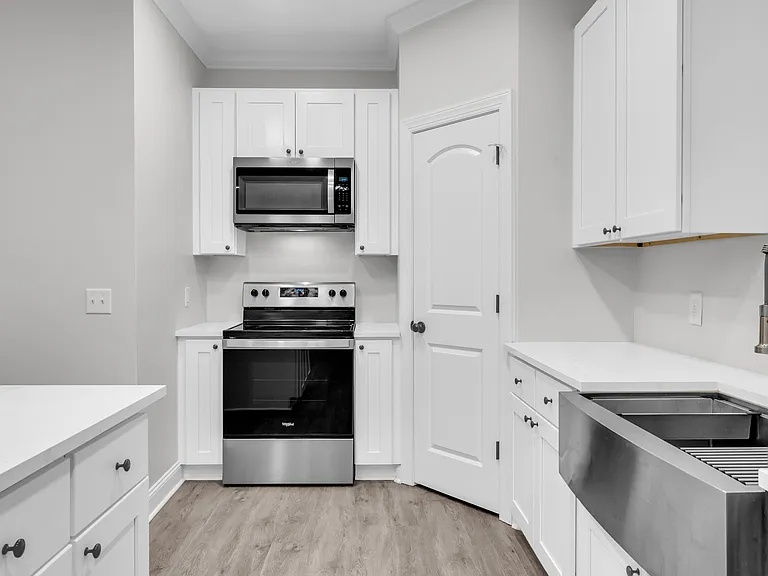 3459 Old Wolfe Rd #5B — Photo 6