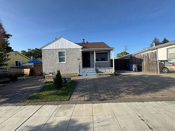 4th image of 100 Buss Ave #1
