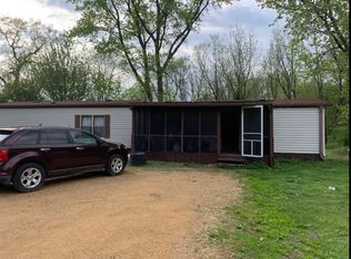 624 Morgan Rd, Amboy, IL 61310