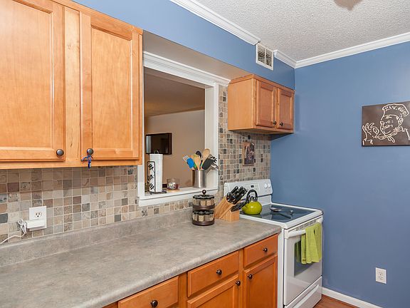 4th image of 3601 Maple Glenn Ln