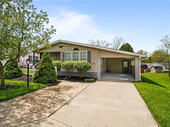 157 Oaktree Ln, Hiram, OH 44234