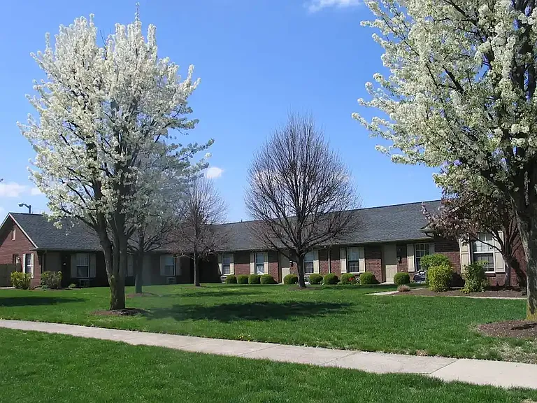 Deerfield Place Apartments — Photo 15