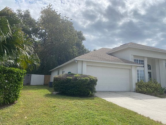 3rd image of 903 Palm Cove Dr