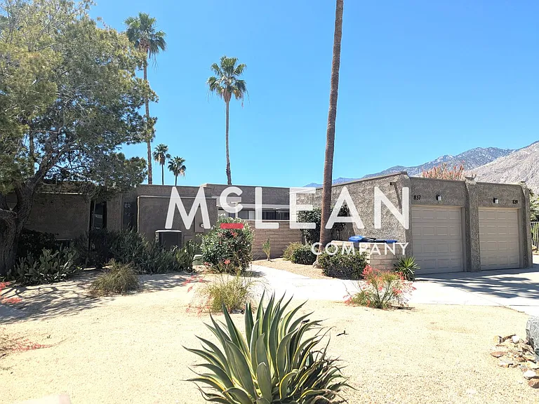 837 Calle De Pinos — Photo 1