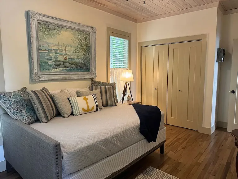 264 Needle Eye Rd — Photo 32