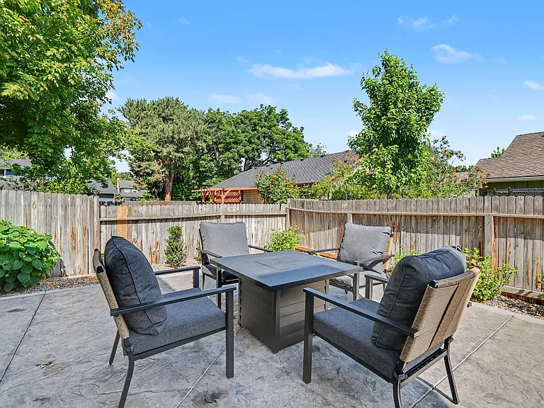 2675 S Falling Brook Way — Photo 48
