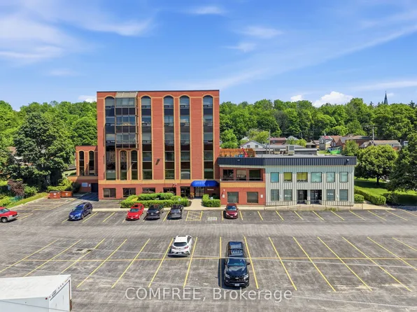 1717 2nd Ave E #401, Owen Sound, ON N4K 6V4