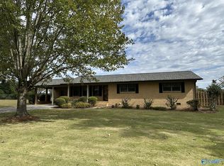 136 Lisa Ln, Arab, AL 35016