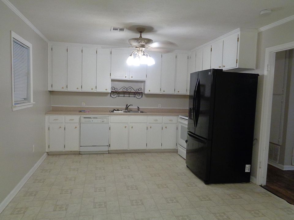 2nd image of 3760 Martha Ln