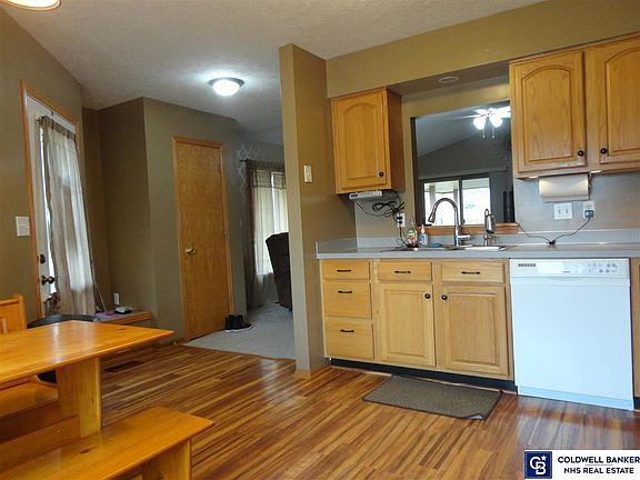 3rd image of 5401 W Aurora St