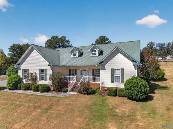 4498 Indian Hills Dr, Gadsden, AL 35907