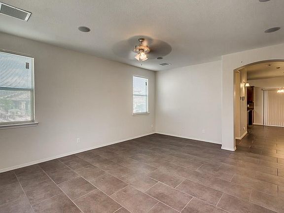 3rd image of 14696 Holsteiner Ct