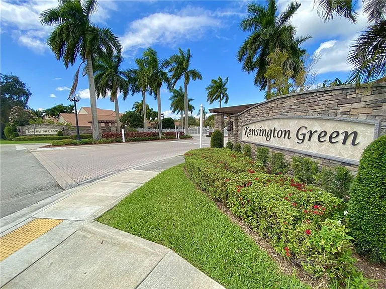 11135 NW 46th Dr — Photo 17