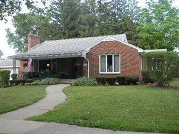 25 N Chapel St, Gowanda, NY 14070