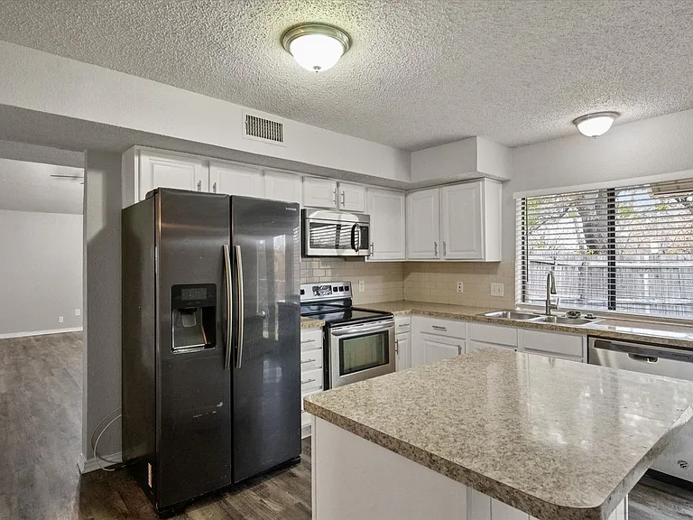 3505 Rush Springs Dr — Photo 5