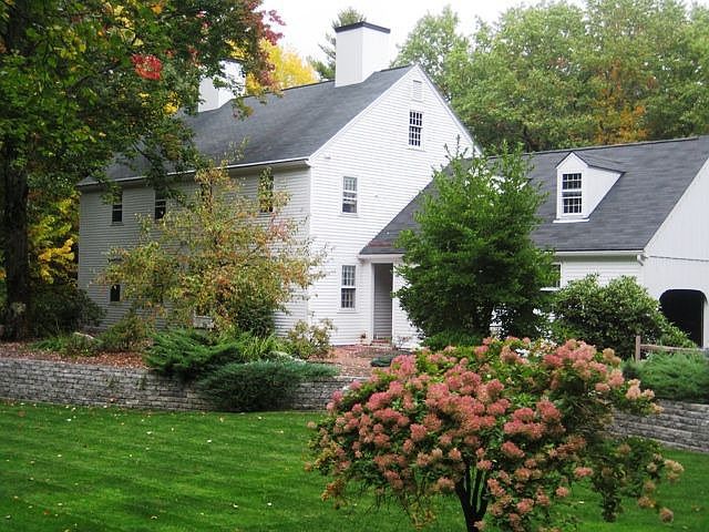 2nd image of 315 Dolly Rd