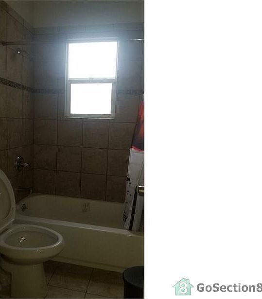 2nd image of 3320 Peralta St