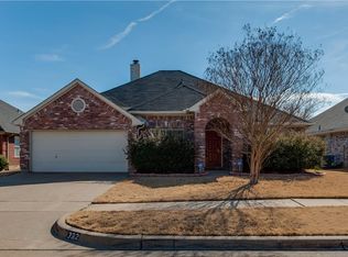322 Camp Creek Dr, Arlington, TX 76002