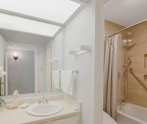 5th image of 101 Wilbourn Blvd APT 907