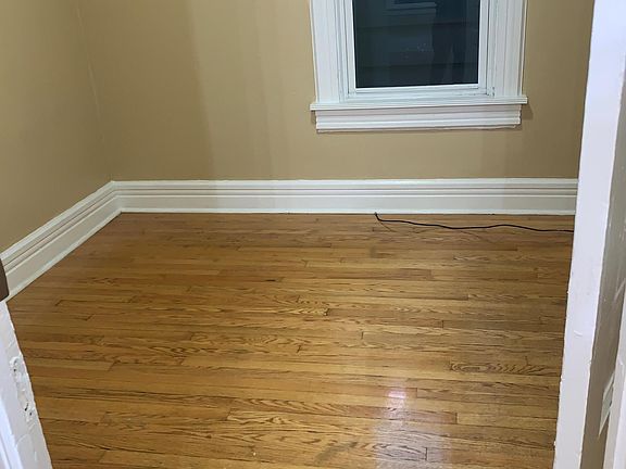 4th image of 2252 135th Pl Unit 1