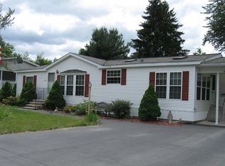 26 Xenia St, Nashua, NH 03062