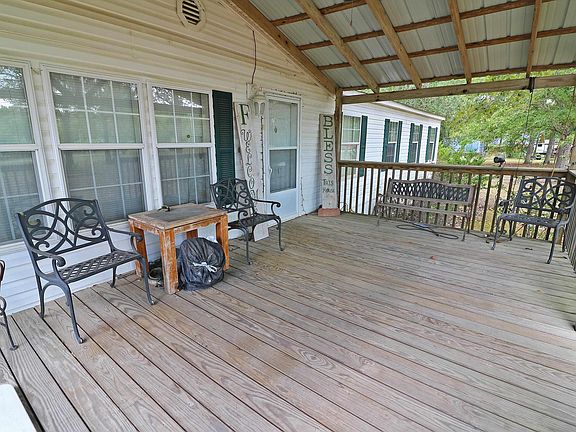 4th image of 181 Acorn Ln