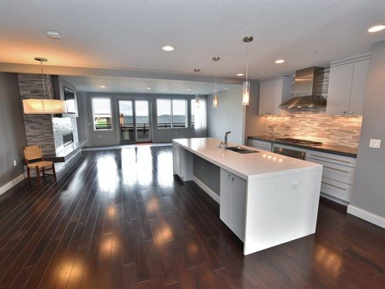 600 E Front St 37 Traverse City Mi 49686 Mls 1875397 Zillow - Kitchen Cabinets Traverse City Mi 600 E Front St 37 Traverse City Mi 49686 Mls 1875397 Zillow - Kitchen Cabinets Traverse City Mi