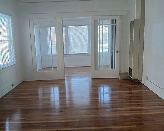 4th image of 1555 6th Ave #1/2