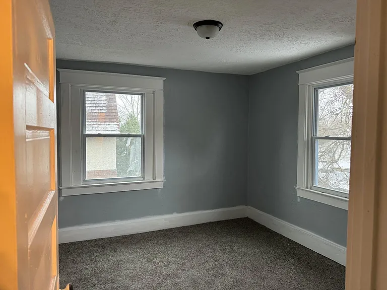 557 Saint Leger Ave — Photo 7