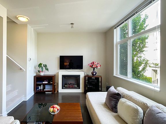 4th image of 16223 23a Ave #38