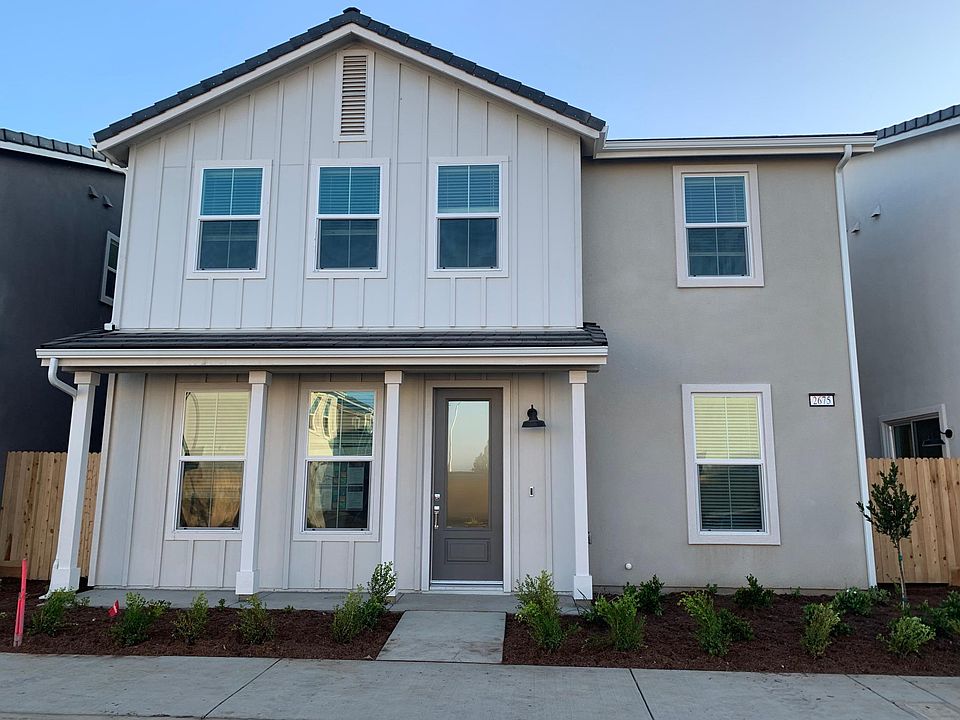 1st image of 2675 E Teaberry Dr