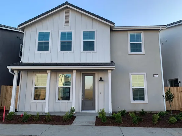 2675 E Teaberry Dr, Fresno, CA 93730