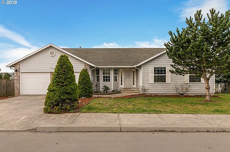 1st image of 4007 NE 35th St