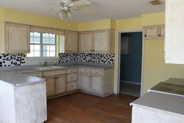 2nd image of 77 Riverview Ln
