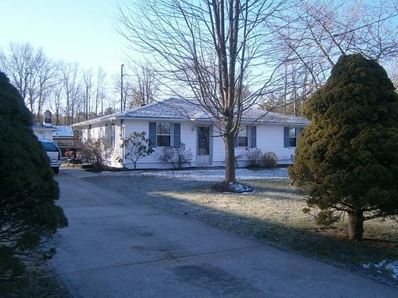 2nd image of 71 Magnolia Ave