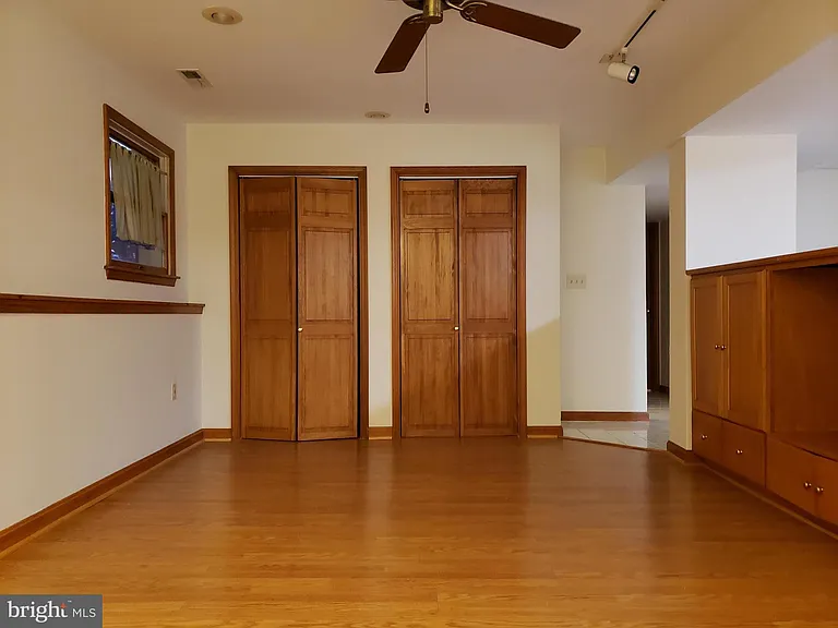 724 Hillcrest Dr — Photo 21