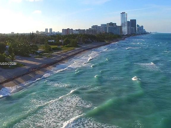 4th image of 3180 S Ocean Dr #14