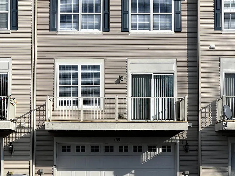 159 Willey St — Photo 2