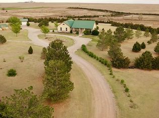 171 County Road 34, Oakley, KS 67748