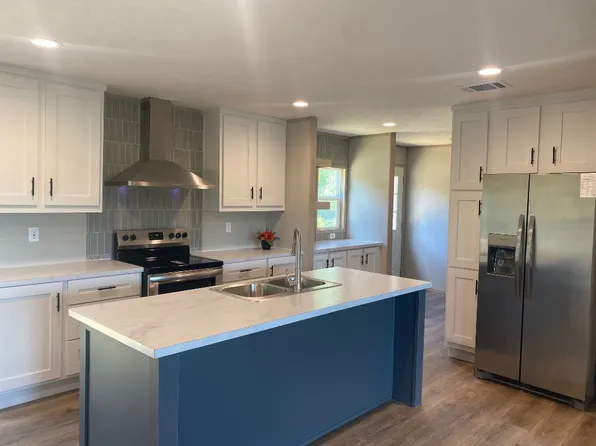 110 Kailyn Ln, Weatherford, TX 76085