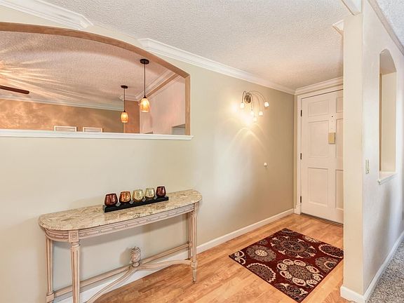 3rd image of 2317 Bridlewood Dr