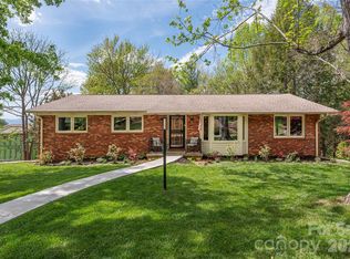 47 Deerwood Dr, Asheville, NC 28805